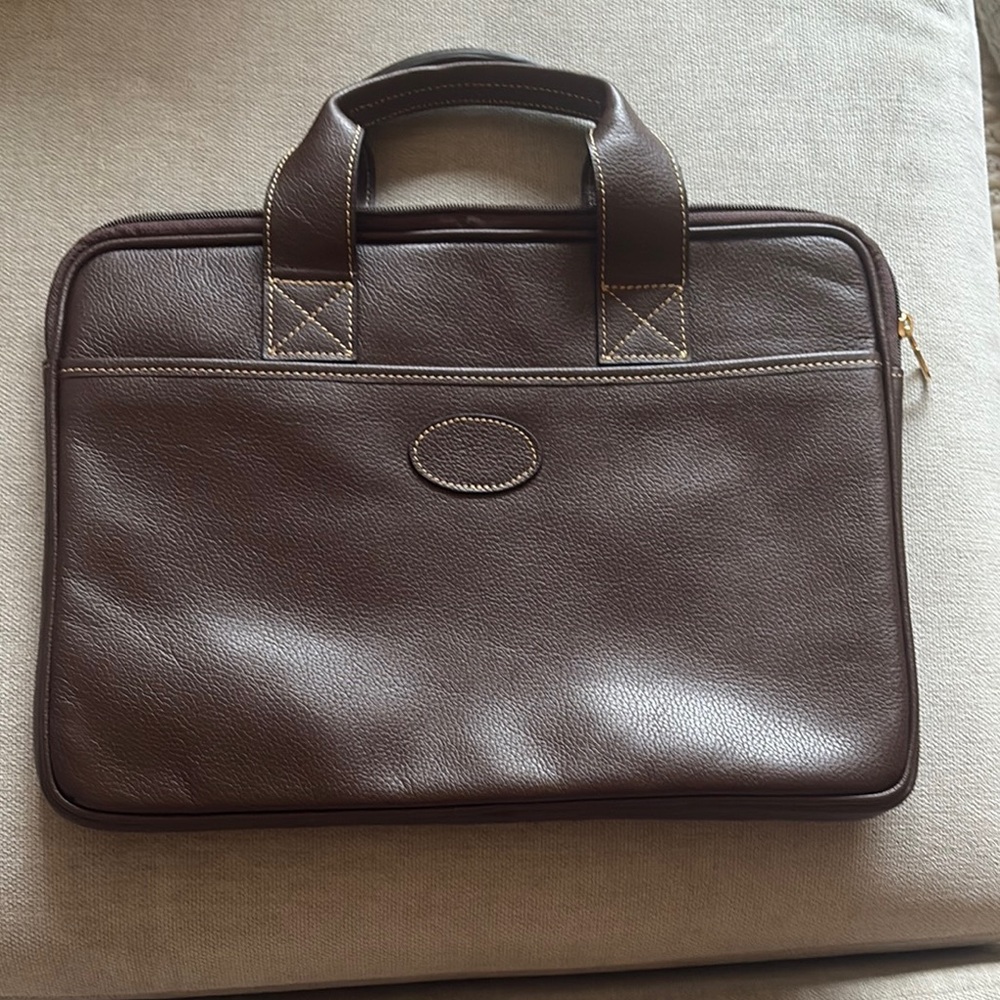Spainish Leather Laptop Bag with Zipper Closure and Handles